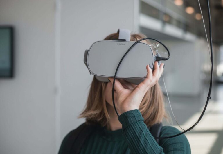 Should Psychedelics and VR Be Combined